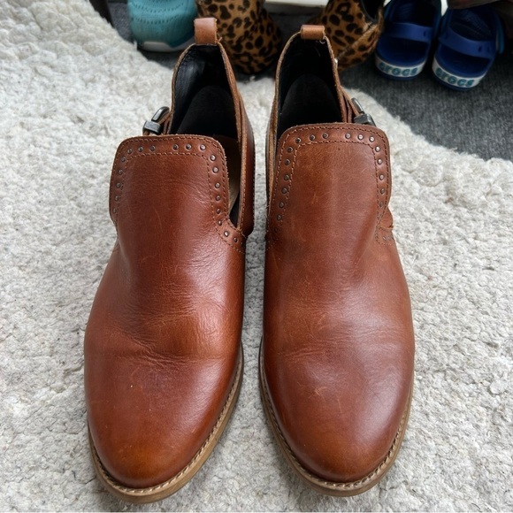 Musse & Cloud: Cognac Leather Slip On Gypsy Western Metal Buckle  Ankle Booties - Picture 2 of 11